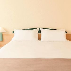Standard Zimmer mit Kingsize-Bett